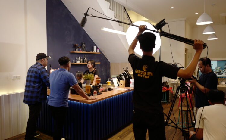  Behind The Scene Produksi Video Promosi di Kafe: Kolaborasi Tim Prasiddha ID & UMKM Kopi Lokal
